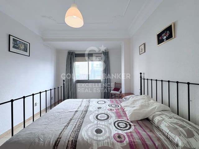 4 bedroom Flat for sale in El Pilar, Valencia city - € 435,000 (Ref: 9637431)