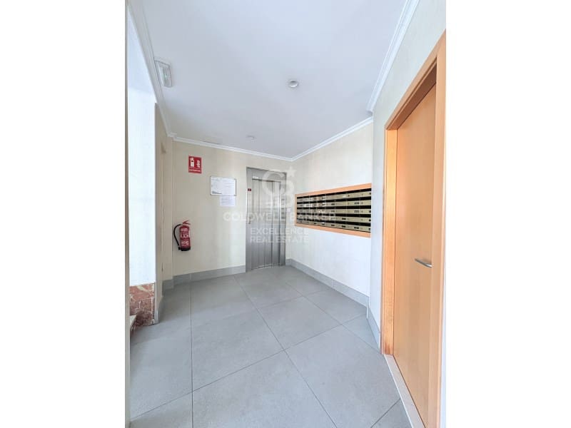 Piso de 4 habitaciones en València ciudad en venta - 435.000 € (Ref: 9637431)