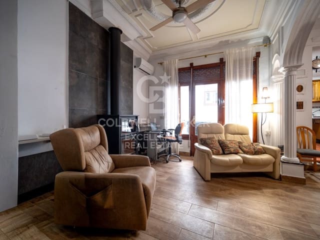 Casa de 5 habitaciones en Oliva Pueblo, Oliva en venta con garaje - 365.000 € (Ref: 9651819)