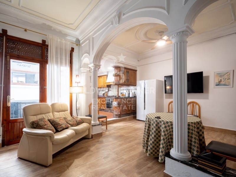 Casa de 5 habitaciones en Oliva en venta con garaje - 365.000 € (Ref: 9651819)