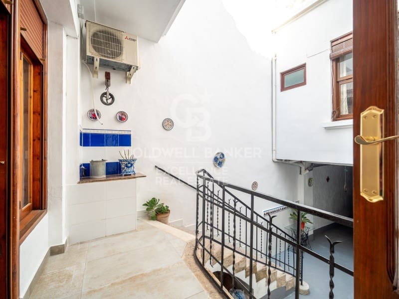 Casa de 5 habitaciones en Oliva en venta con garaje - 365.000 € (Ref: 9651819)