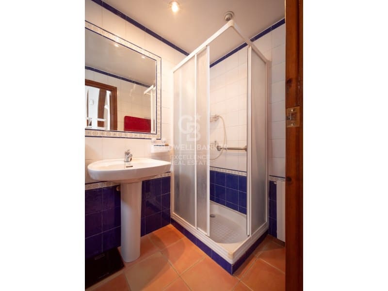 Casa de 5 habitaciones en Oliva en venta con garaje - 365.000 € (Ref: 9651819)