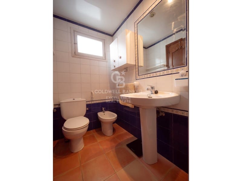 Casa de 5 habitaciones en Oliva en venta con garaje - 365.000 € (Ref: 9651819)