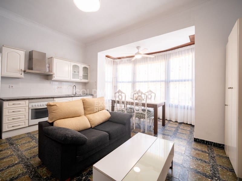 Casa de 5 habitaciones en Oliva en venta con garaje - 365.000 € (Ref: 9651819)