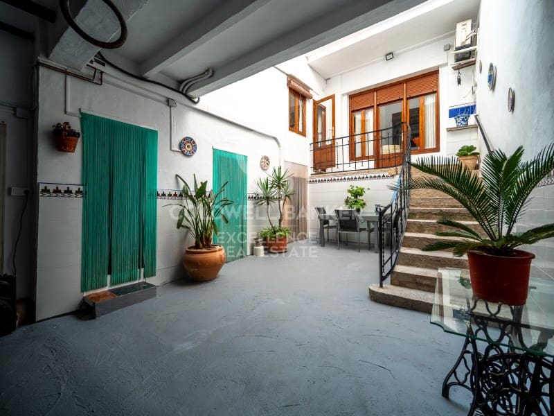 Casa de 5 habitaciones en Oliva en venta con garaje - 365.000 € (Ref: 9651819)