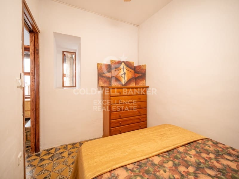 Casa de 5 habitaciones en Oliva en venta con garaje - 365.000 € (Ref: 9651819)