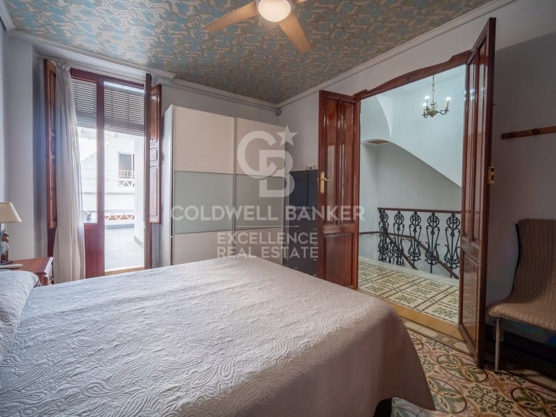 Casa de 5 habitaciones en Oliva en venta con garaje - 365.000 € (Ref: 9651819)