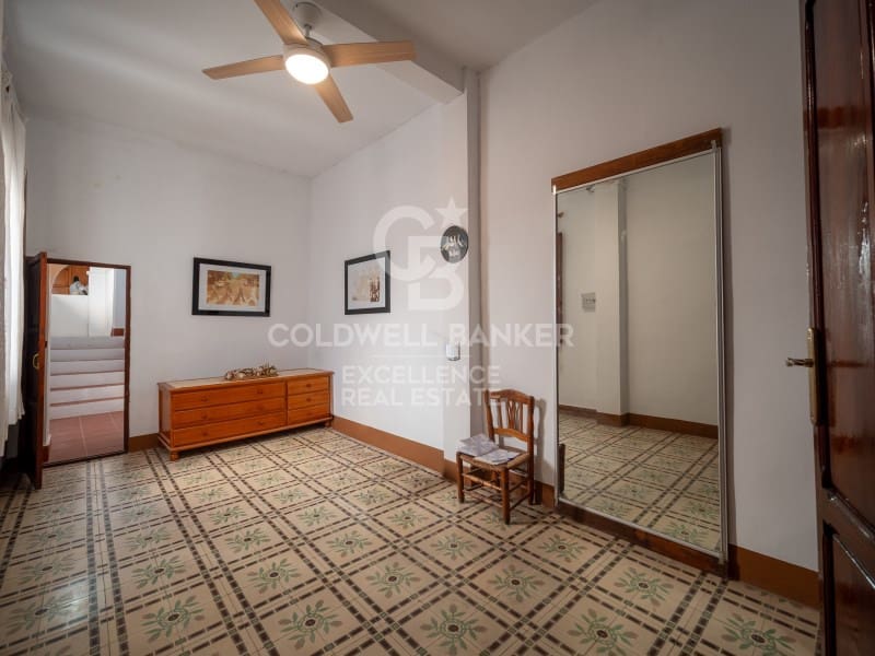 Casa de 5 habitaciones en Oliva en venta con garaje - 365.000 € (Ref: 9651819)