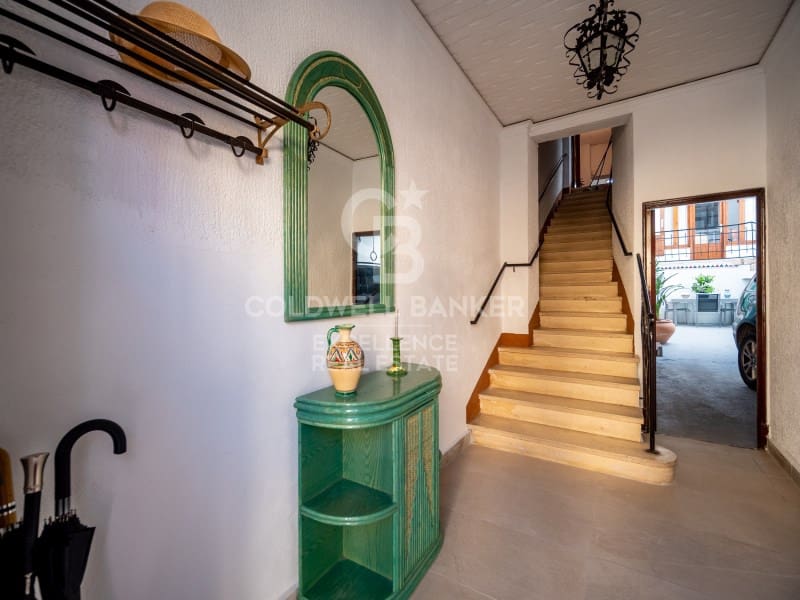 Casa de 5 habitaciones en Oliva en venta con garaje - 365.000 € (Ref: 9651819)