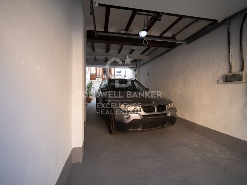 Casa de 5 habitaciones en Oliva en venta con garaje - 365.000 € (Ref: 9651819)