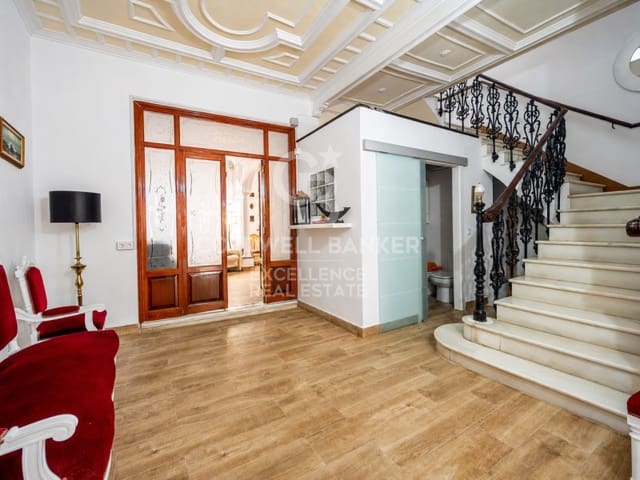 8 soveværelse Byhus til salg i Oliva Pueblo, Oliva med garage - € 365.000 (Ref: 9651819)