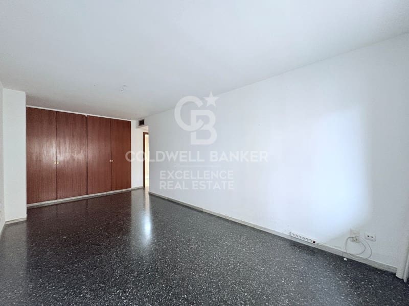 4 slaapkamer Flat te koop in Valencia stad met garage - € 860.000 (Ref: 9659275)