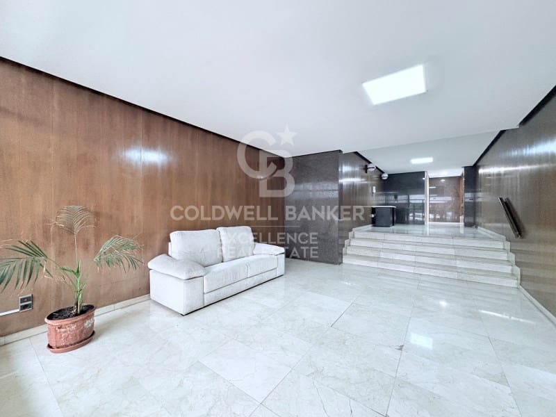 4 slaapkamer Flat te koop in Valencia stad met garage - € 860.000 (Ref: 9659275)