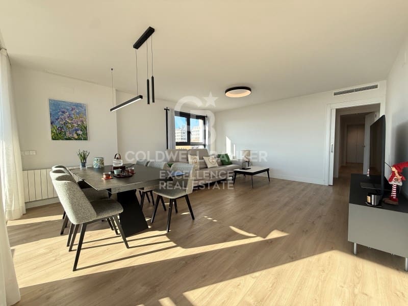 3 bedroom Flat for rent in Valencia city with garage - € 2,400 (Ref: 9690475)