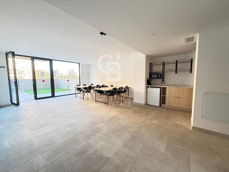 Appartement de 3 chambres à louer à Valence ville avec garage - 2 400 € (Ref: 9690475)