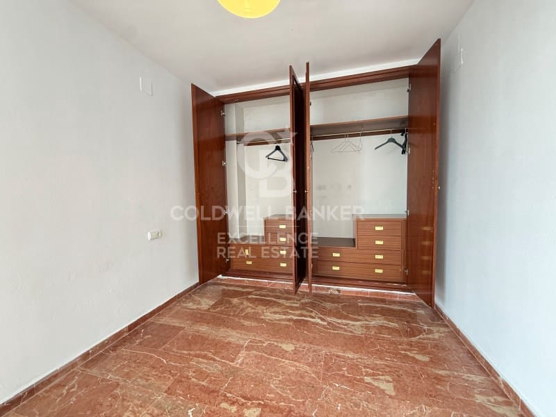 4 bedroom Flat for rent in Valencia city with garage - € 2,500 (Ref: 9711893)