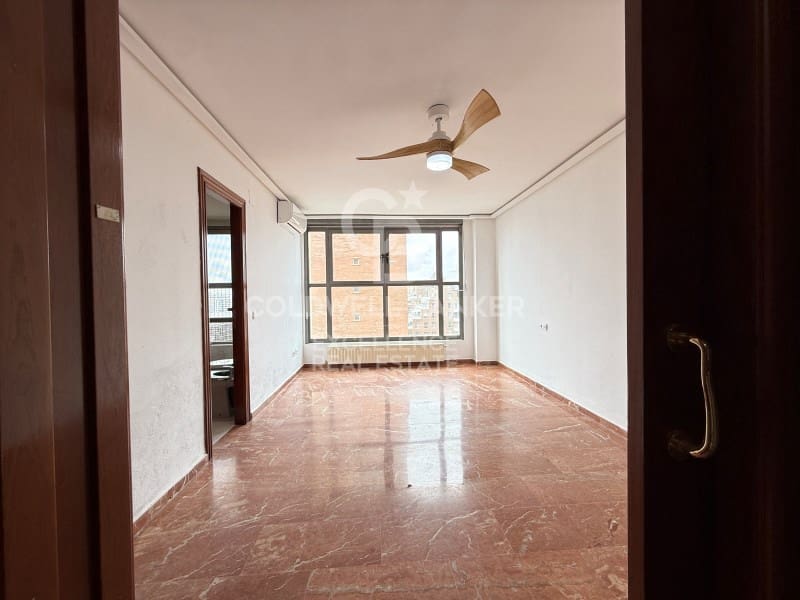 4 bedroom Flat for rent in Valencia city with garage - € 2,500 (Ref: 9711893)