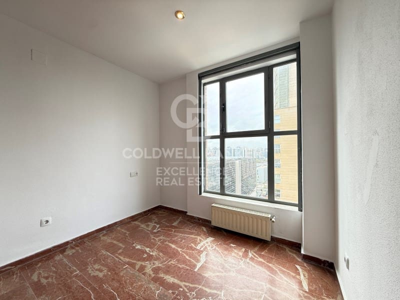 4 bedroom Flat for rent in Valencia city with garage - € 2,500 (Ref: 9711893)