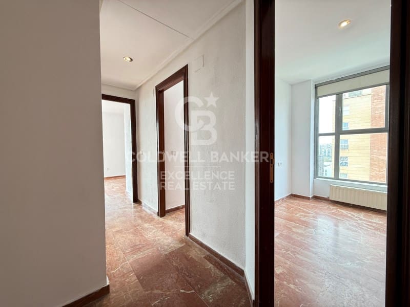 4 bedroom Flat for rent in Valencia city with garage - € 2,500 (Ref: 9711893)