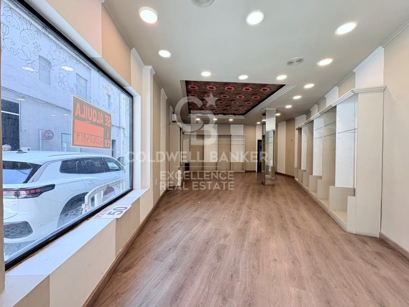 Commercial for sale in Oliva - € 750,000 (Ref: 9770566)