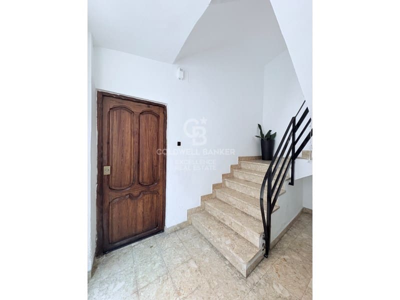 Commercial for sale in Oliva - € 750,000 (Ref: 9770566)