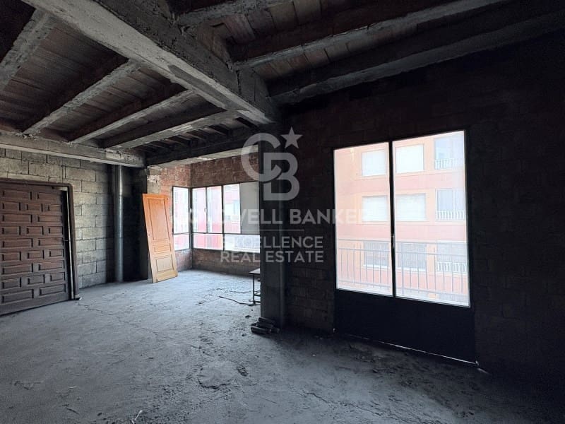 Commercial for sale in Oliva - € 750,000 (Ref: 9770566)