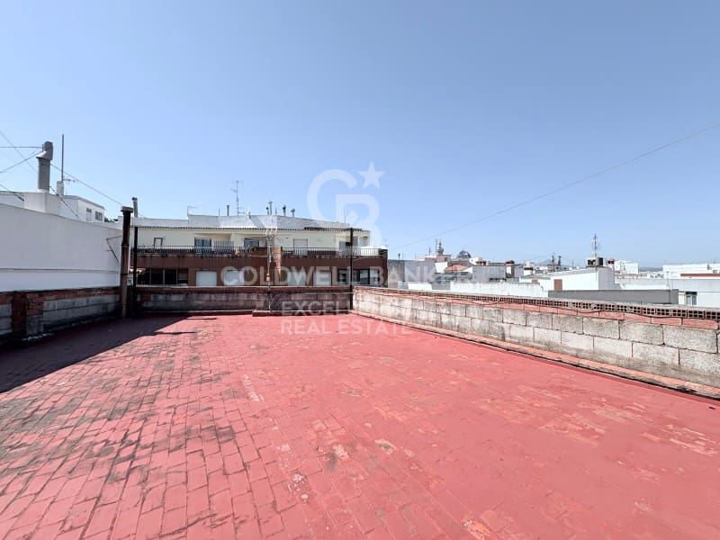 Commercial for sale in Oliva - € 750,000 (Ref: 9770566)