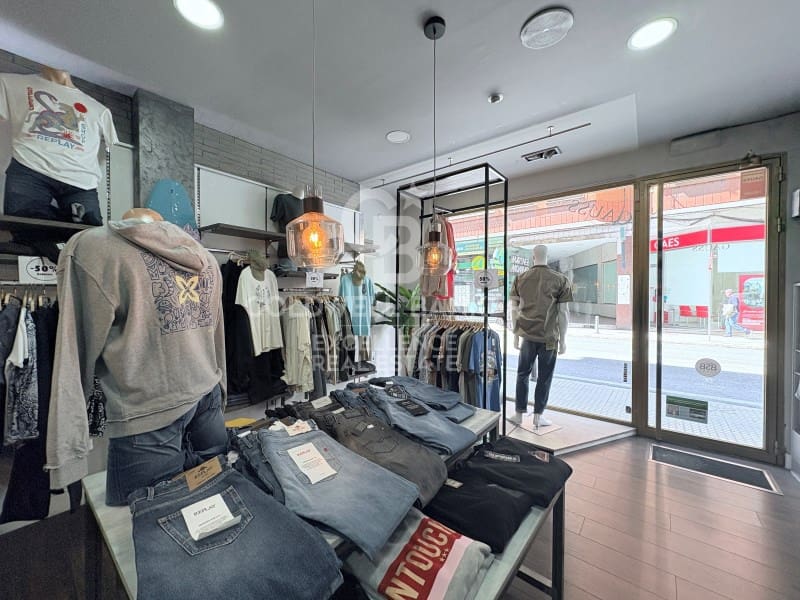 Commercial for sale in Oliva - € 750,000 (Ref: 9770566)