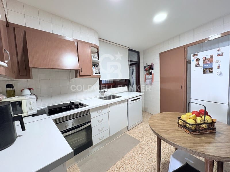 Commercial for sale in Oliva - € 750,000 (Ref: 9770566)