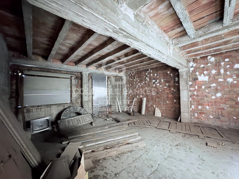 Commercial for sale in Oliva - € 750,000 (Ref: 9770566)