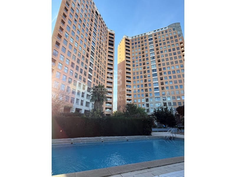 2 Zimmer Wohnung zu vermieten in Valencia Stadt mit Pool Garage - 1.800 € (Ref: 9777961)