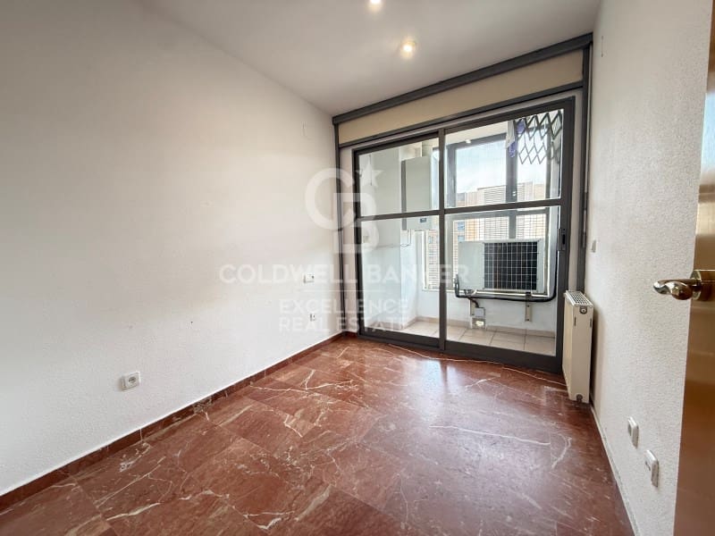 2 Zimmer Wohnung zu vermieten in Valencia Stadt mit Pool Garage - 1.800 € (Ref: 9777961)