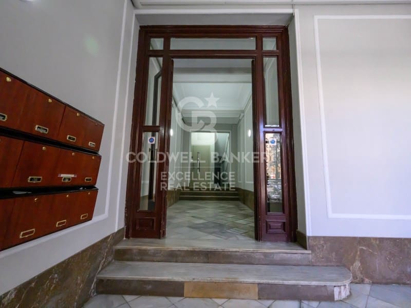 2 slaapkamer Flat te koop in Valencia stad - € 360.000 (Ref: 9840318)