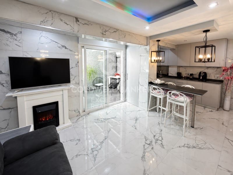 2 soveværelse Lejlighed til salg i Valencia by - € 485.000 (Ref: 9851304)