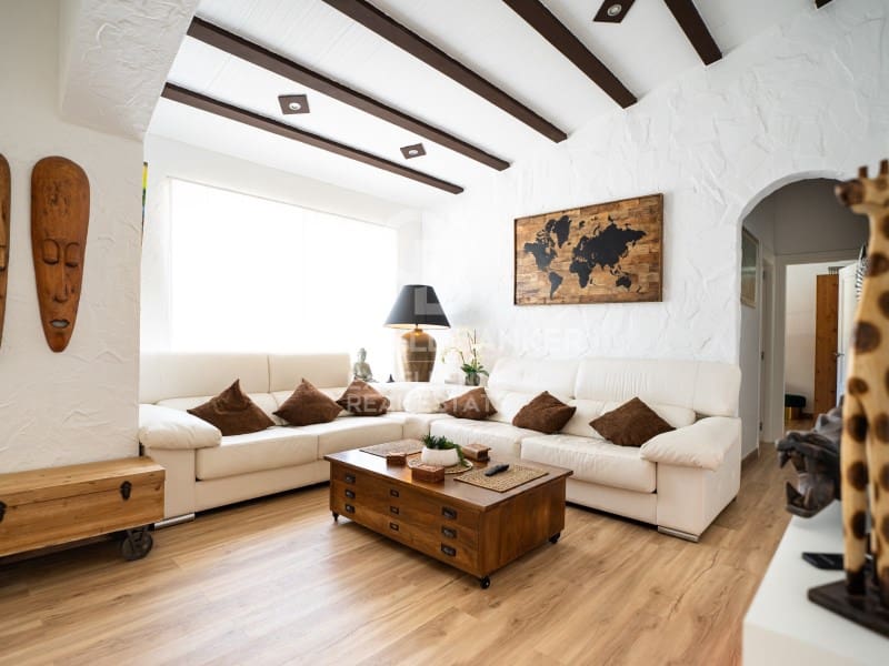 4 bedroom Villa for sale in Alcanar with pool garage - € 825,000 (Ref: 9851306)