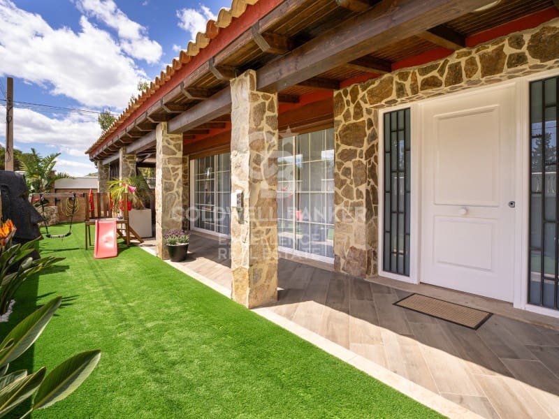 4 bedroom Villa for sale in Alcanar with pool garage - € 825,000 (Ref: 9851306)