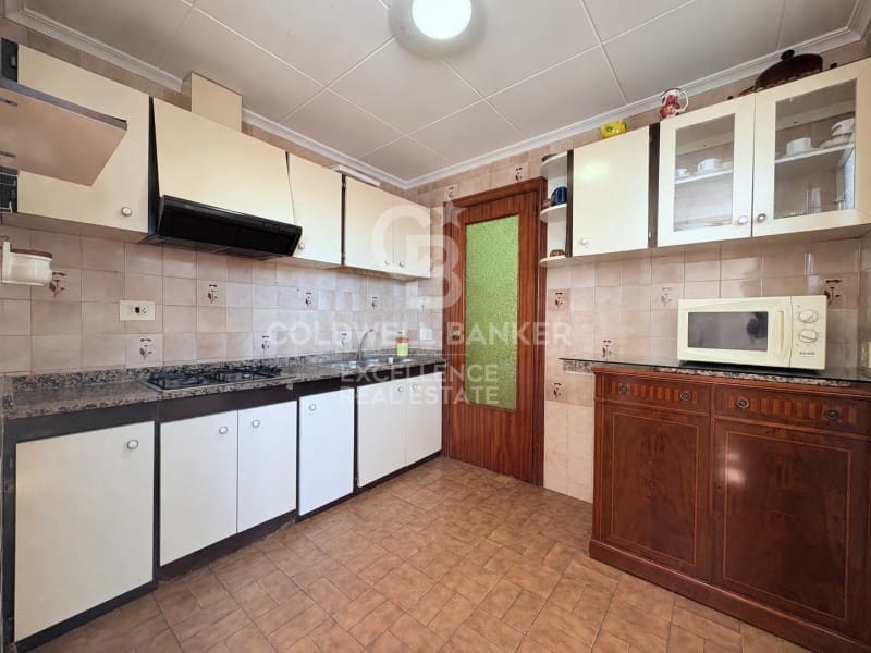 4 soveværelse Lejlighed til salg i Castello de la Plana - € 180.000 (Ref: 9851308)