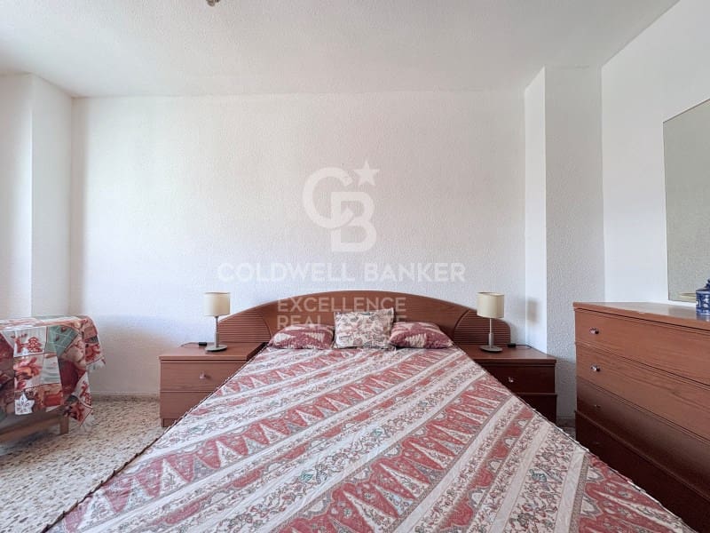 4 soveværelse Lejlighed til salg i Castello de la Plana - € 180.000 (Ref: 9851308)