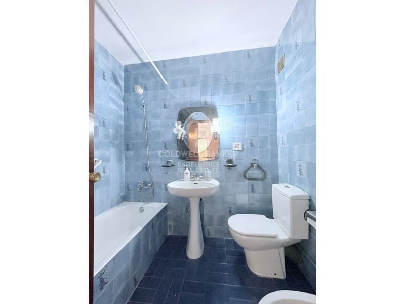 4 soveværelse Lejlighed til salg i Castello de la Plana - € 180.000 (Ref: 9851308)