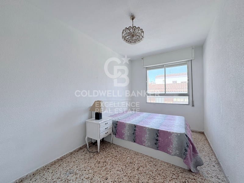 4 soveværelse Lejlighed til salg i Castello de la Plana - € 180.000 (Ref: 9851308)