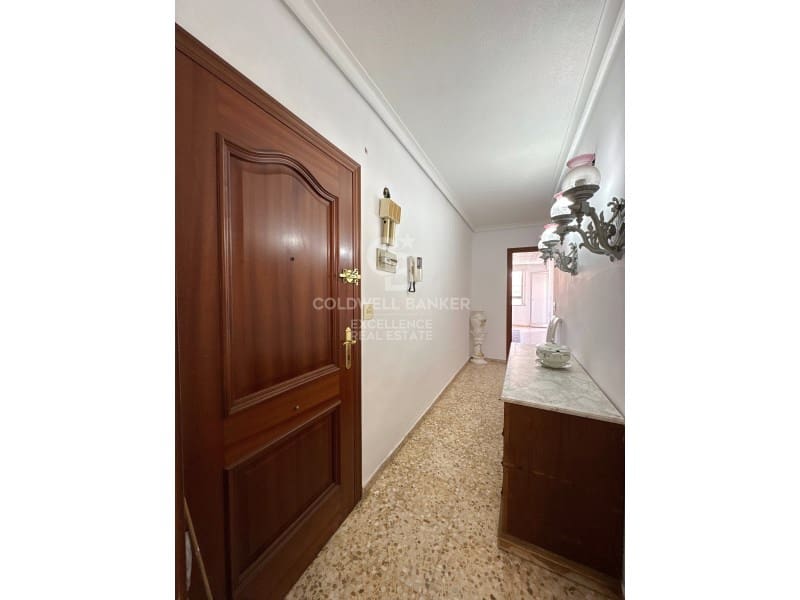 4 soveværelse Lejlighed til salg i Castello de la Plana - € 180.000 (Ref: 9851308)