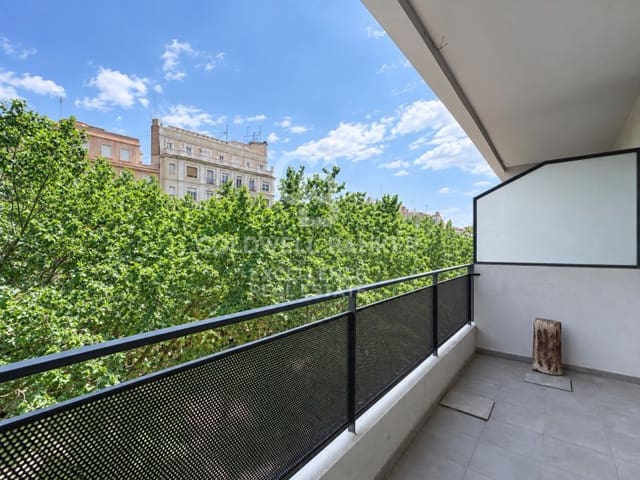 Piso de 6 habitaciones en Arrancapins, València ciudad en venta con garaje - 649.000 € (Ref: 9851309)
