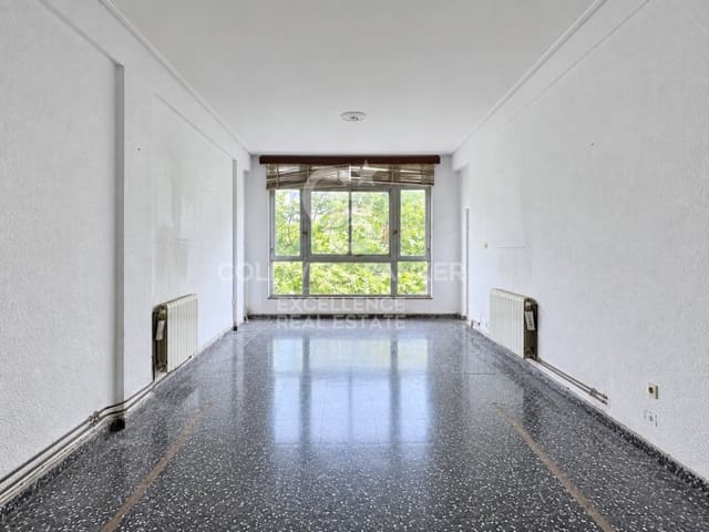 Piso de 6 habitaciones en Arrancapins, València ciudad en venta con garaje - 649.000 € (Ref: 9851309)