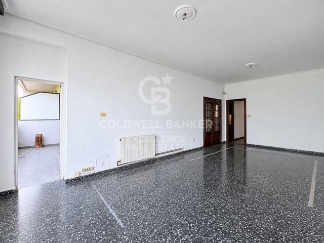 Piso de 6 habitaciones en Arrancapins, València ciudad en venta con garaje - 649.000 € (Ref: 9851309)