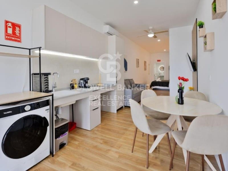 1 bedroom Apartment for sale in Valencia city - € 220,000 (Ref: 9861757)