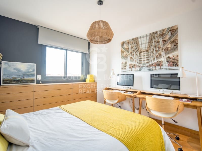 3 bedroom Penthouse for rent in Valencia city with garage - € 2,100 (Ref: 9861758)