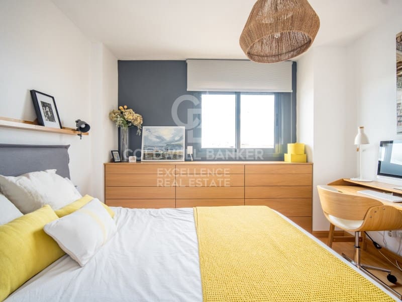 3 bedroom Penthouse for rent in Valencia city with garage - € 2,100 (Ref: 9861758)