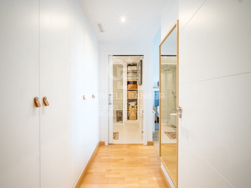 3 bedroom Penthouse for rent in Valencia city with garage - € 2,100 (Ref: 9861758)