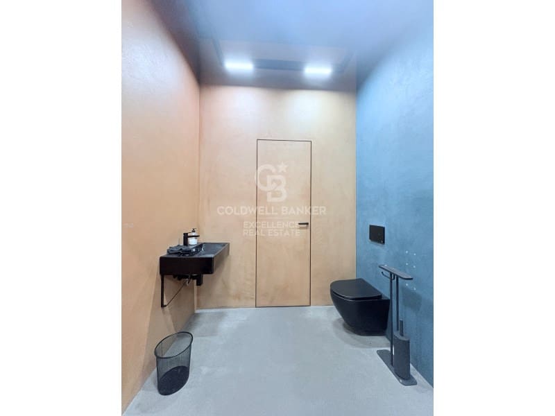 Erhverv til leje i Valencia by - € 3.500 (Ref: 9868477)