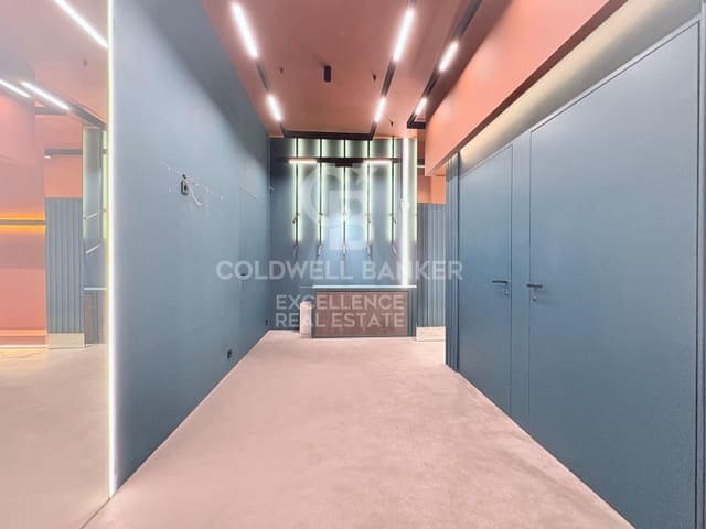 Erhverv til leje i Ciutat Vella, Valencia by - € 3.500 (Ref: 9868477)